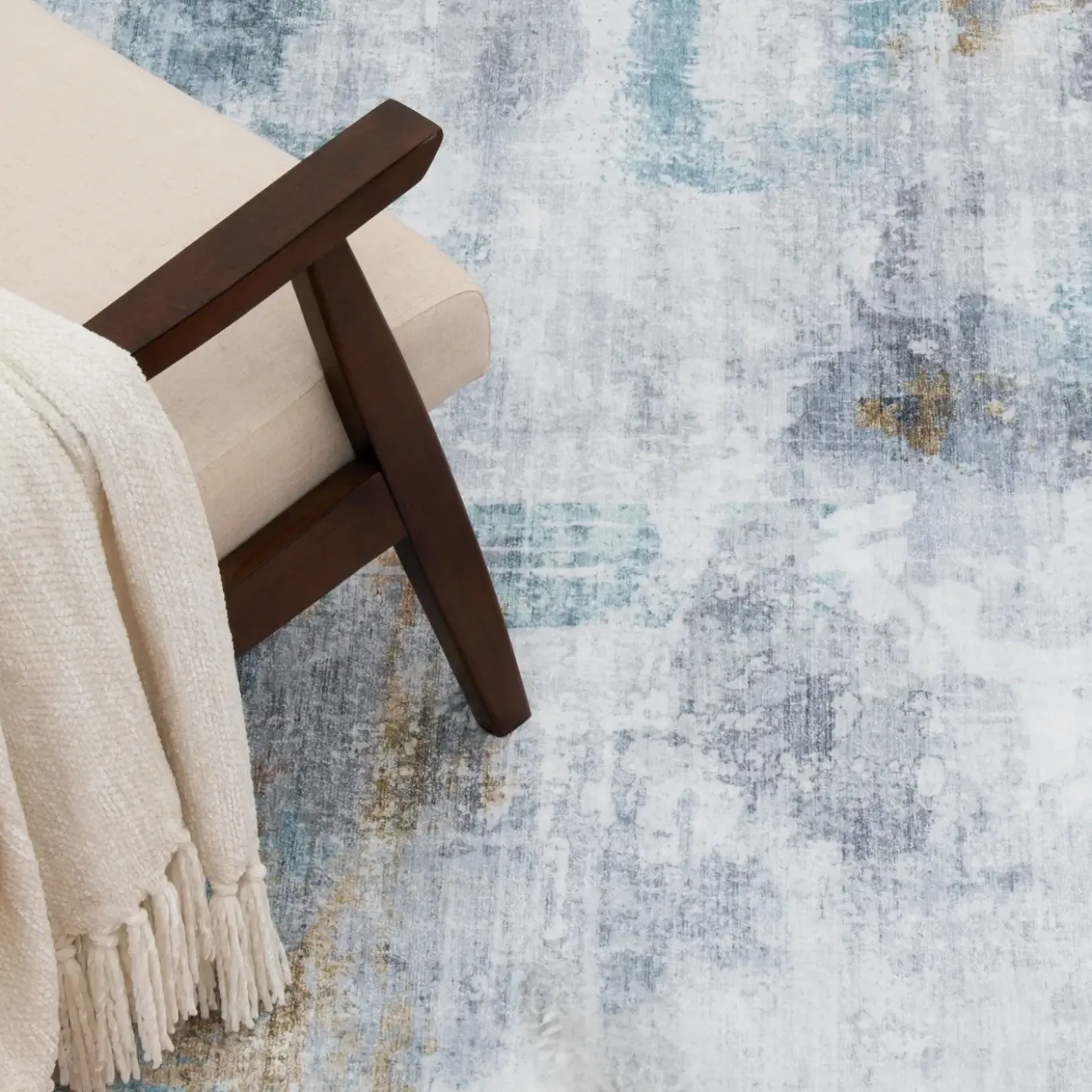 Zara Area Rug